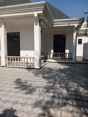 3bdrm Villa in የግል, Bole for sale