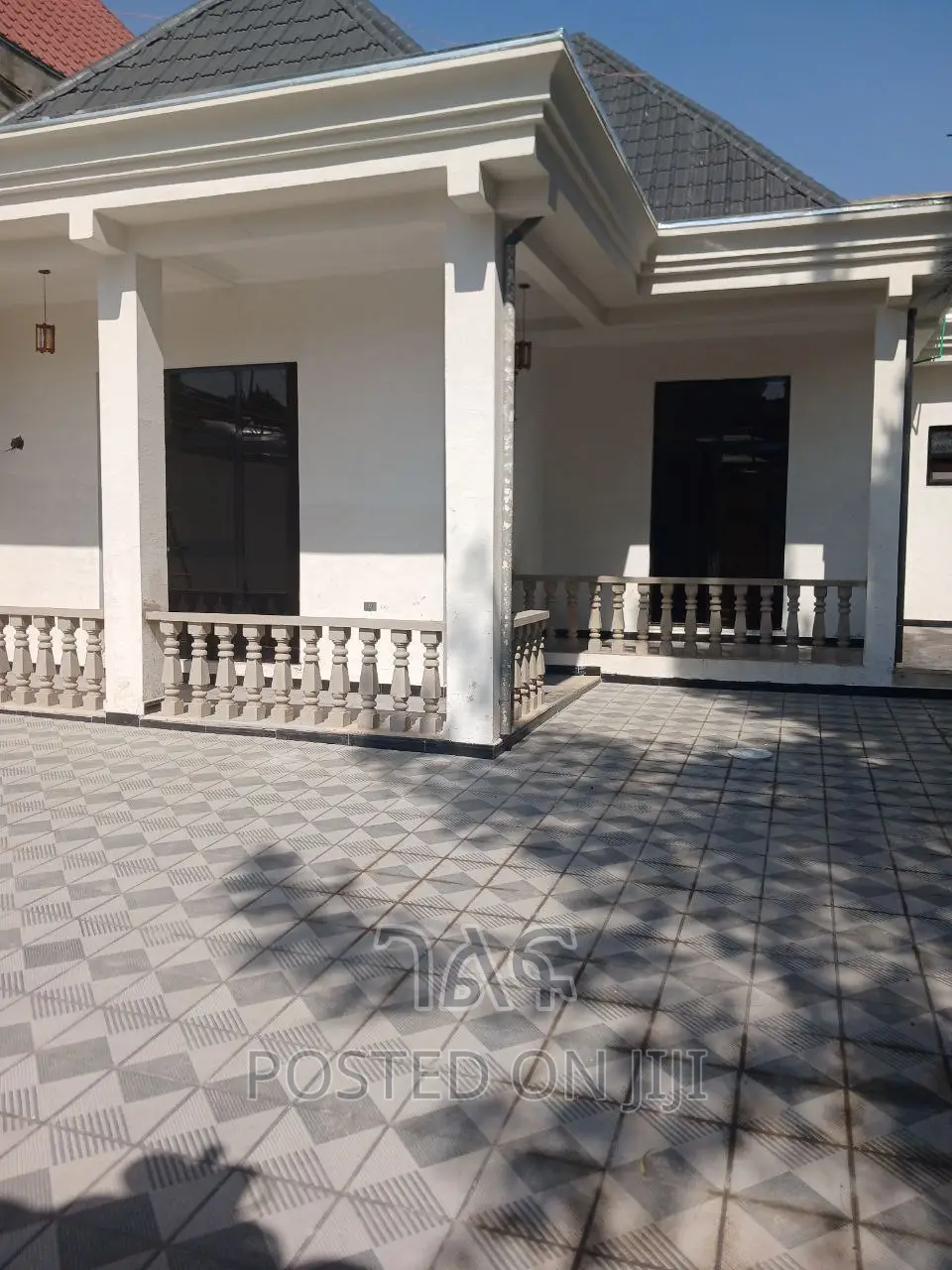 3bdrm Villa in የግል, Bole for sale