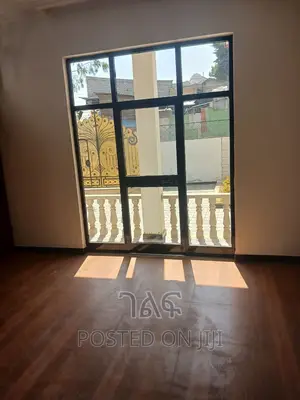 3bdrm Villa in የግል, Bole for sale