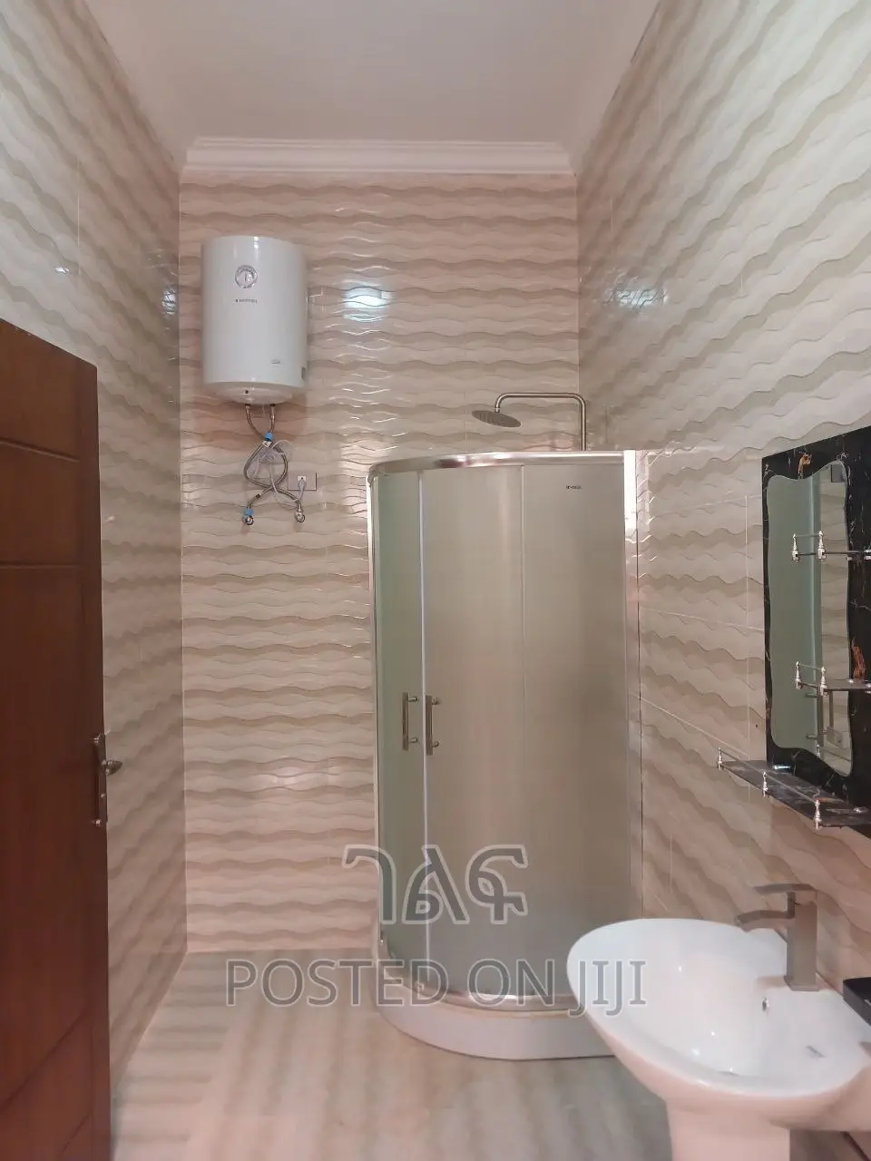 3bdrm Villa in የግል, Bole for sale