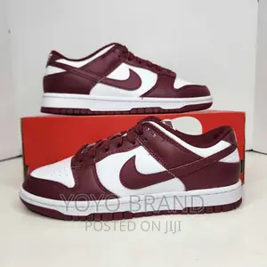 Nike Sb Dunk Low Burgndi Sneaker