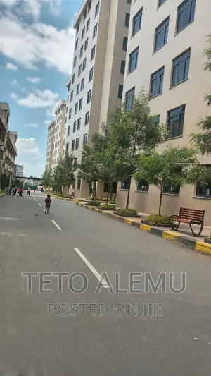2bdrm Apartment in የሚሸጥ ቅንጡ አፓርትመንት ሰሚት, Bole for sale