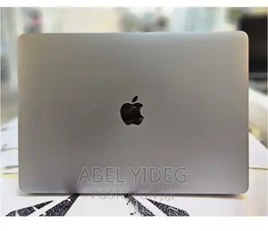 New Laptop Apple MacBook Pro 2017 16GB Intel Core I7 SSD 256GB