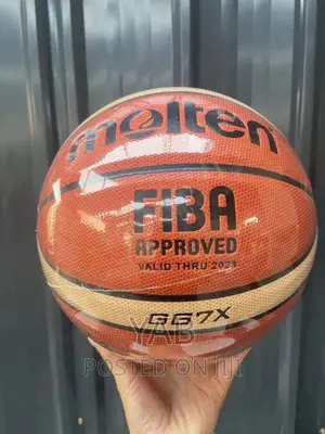 Molten Gg7x Premium Basketball .