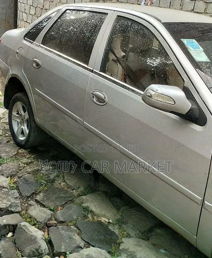 Lifan 520 2010 Silver