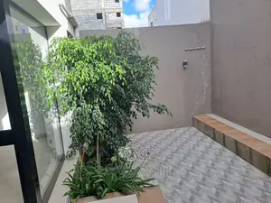 4bdrm House in የግል, Bole for sale