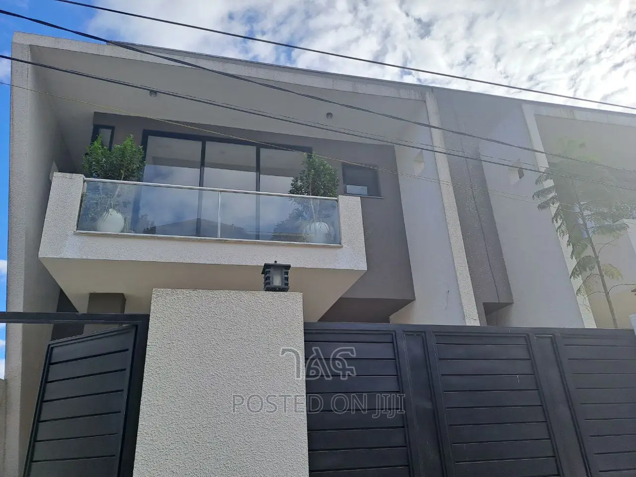 4bdrm House in የግል, Bole for sale