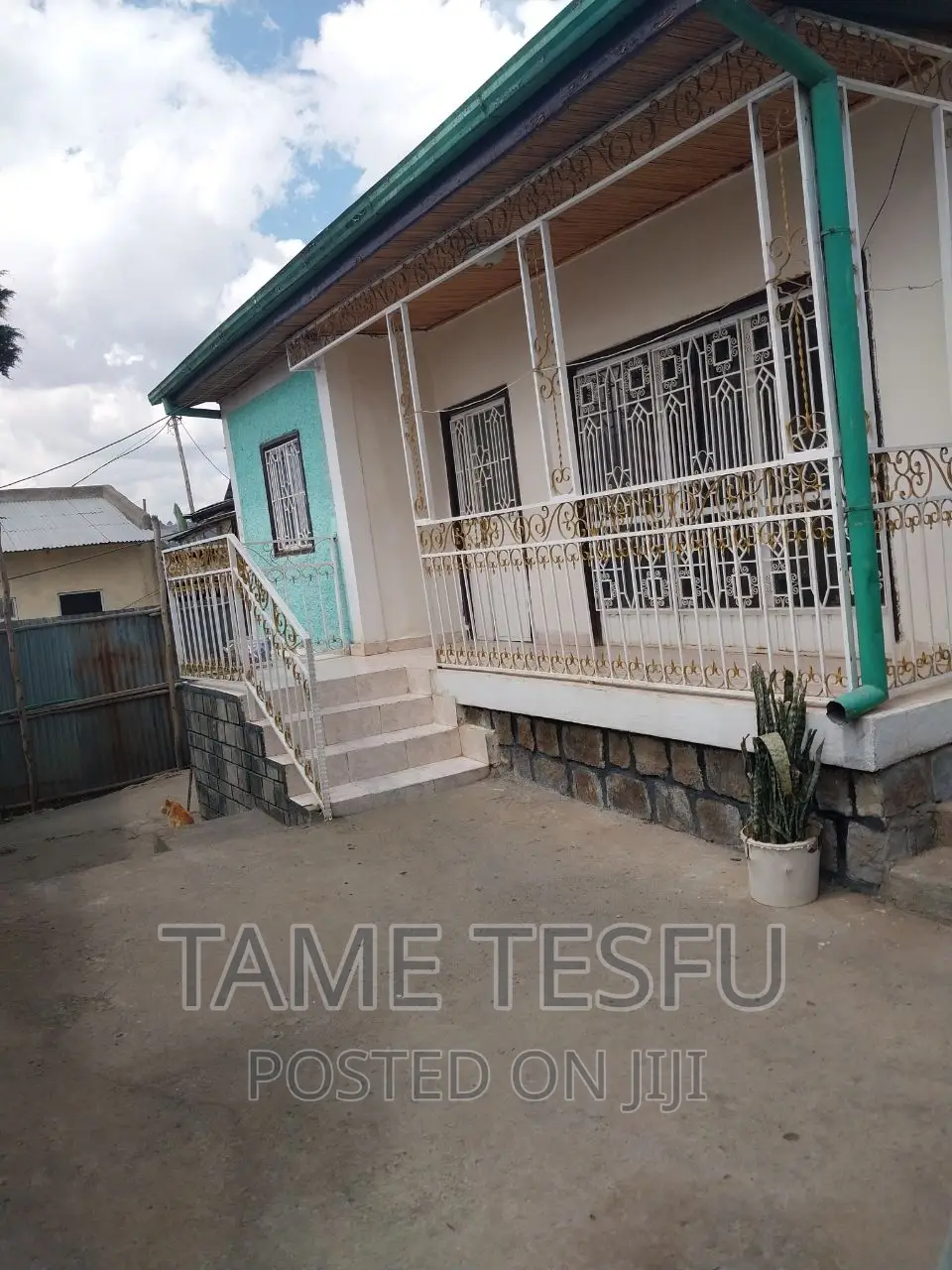 Furnished 3bdrm House in Yeka Kollejii for sale
