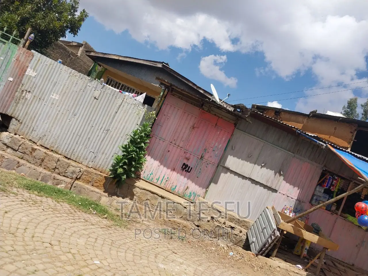 Furnished 3bdrm House in Yeka Kollejjii for sale