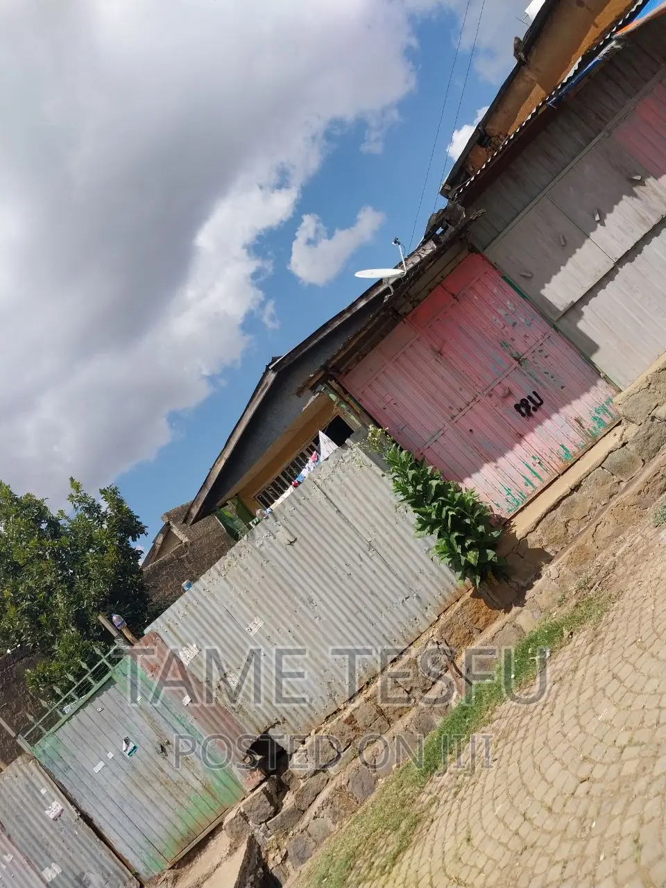 Furnished 3bdrm House in Yeka Kollejjii for sale