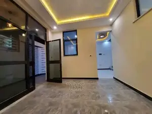 5bdrm Apartment in አያት 72 ቅንጡ G+3 ቤት, Bole for sale