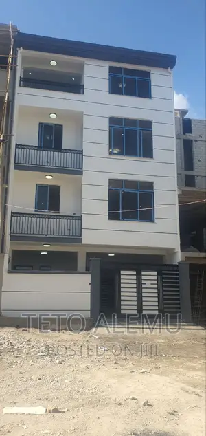 5bdrm House in የሚሸጥ ቤት ሰሚት 72 አካባቢ, Bole for sale