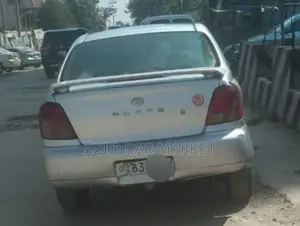Toyota Platz 2004 Silver