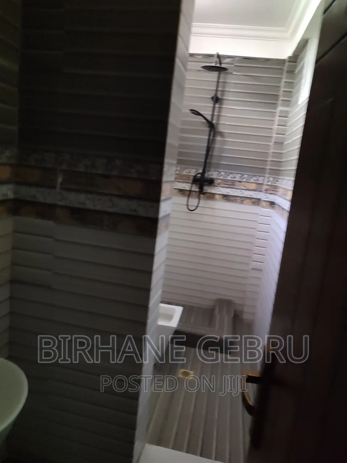 Furnished 6bdrm House in G+3, Bole for rent
