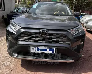 Toyota RAV4 2021 Matt Black