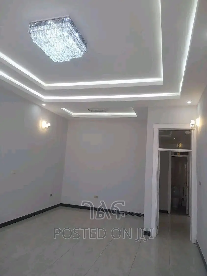 3bdrm Villa in 🏘አስቸኳይ የሚሸጥ
 ሳሚት ፍየል, Bole for sale