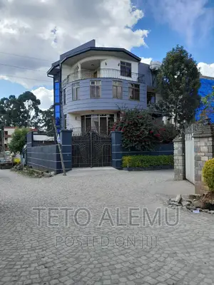 5bdrm House in የሚሸጥ ቤት ጉርድ ሾላ, Bole for sale
