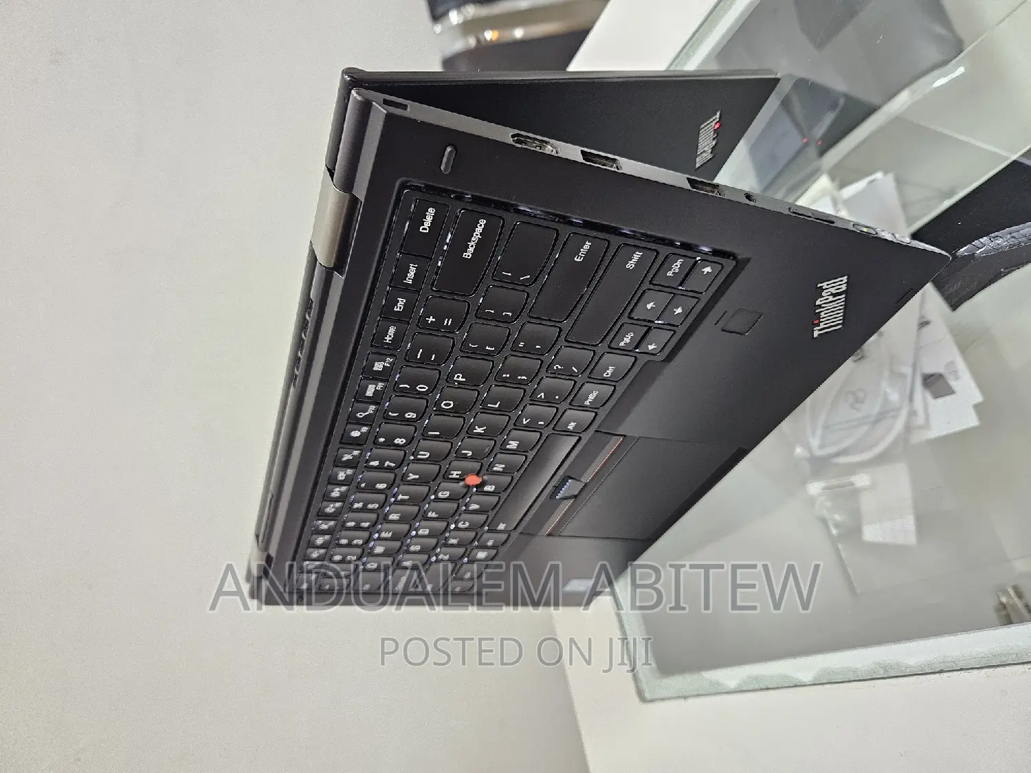 New Laptop Lenovo ThinkPad Yoga 8GB Intel Core I5 SSD 256GB