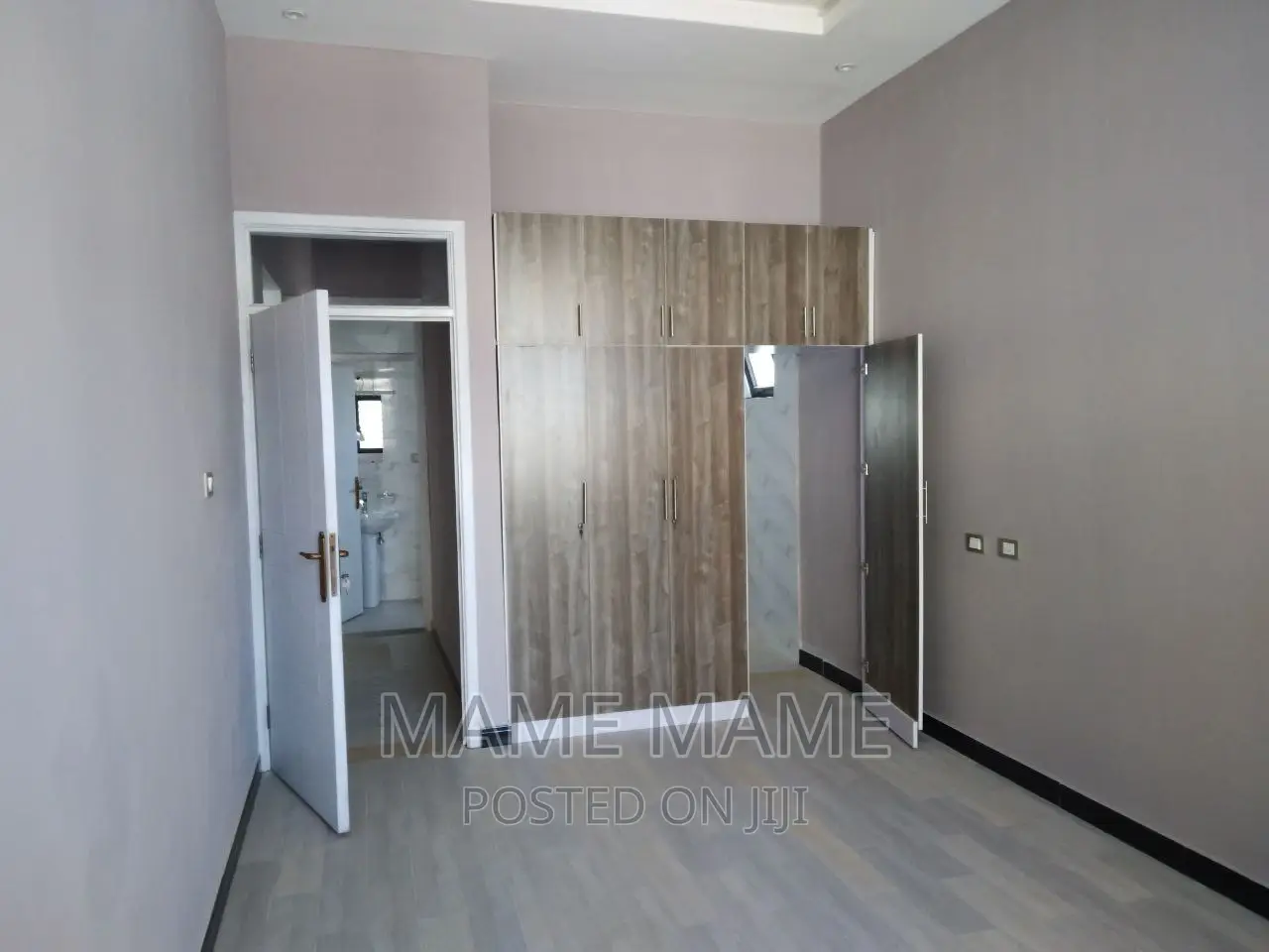 5bdrm Villa in Addis Abeba, Bole for sale