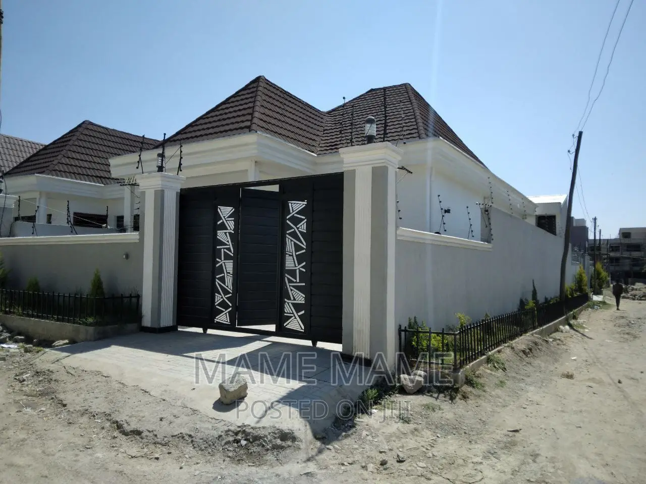 5bdrm Villa in Addis Abeba, Bole for sale