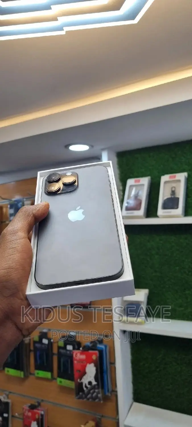 New Apple iPhone 14 Pro Max 256 GB Black