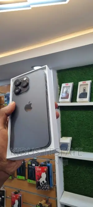 New Apple iPhone 14 Pro Max 256 GB Black