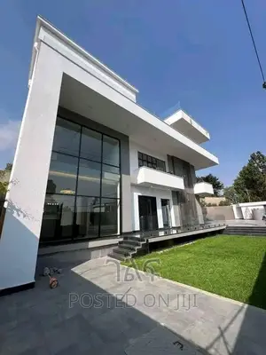 5bdrm House in 🌹ለሽያጭ የቀረበ  ጂ + 4, Bole for sale