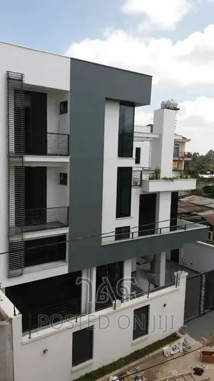 7bdrm House in ገርጂ አንበሳ ጋራጅ አካባቢ, Bole for sale