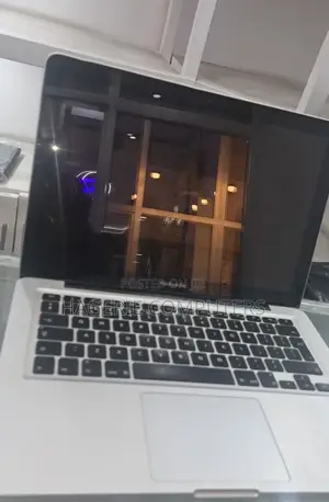 New Laptop Apple MacBook Pro 2012 8GB Intel Core i5 HDD 1T