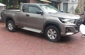 Toyota Hilux 2020 Gray