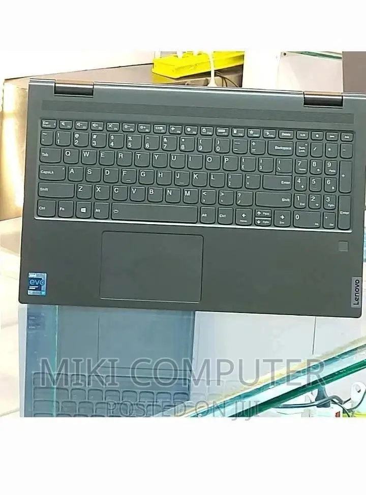 New Laptop Lenovo 12GB Intel Core i7 SSD 512GB