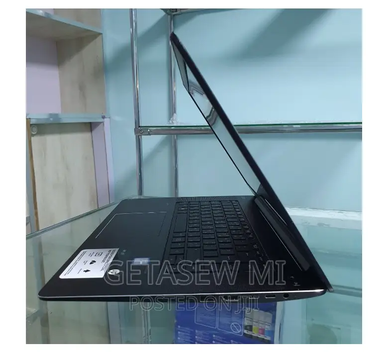 New Laptop HP 16GB Intel Core I7 SSD 512GB