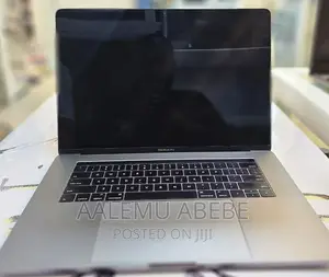 New Laptop Apple MacBook Pro 2017 16GB Intel Core I7 SSD 1T