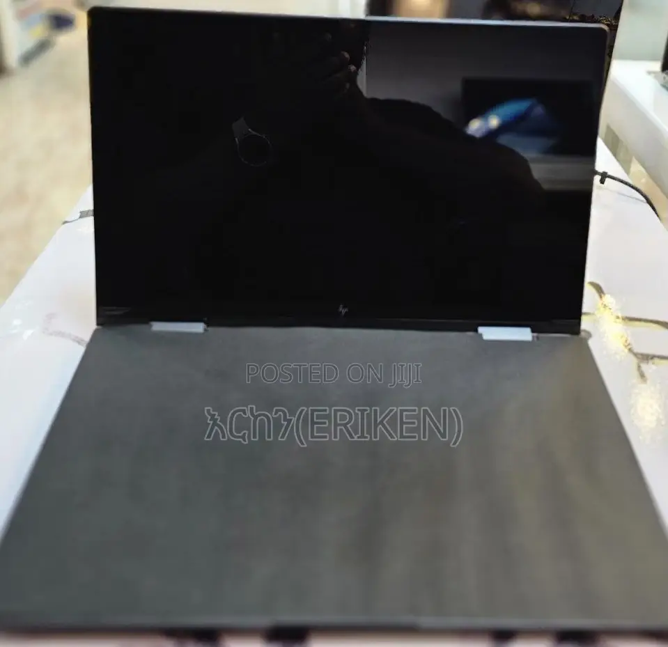 New Laptop HP Envy X360 8GB AMD Ryzen 5 SSD 512GB