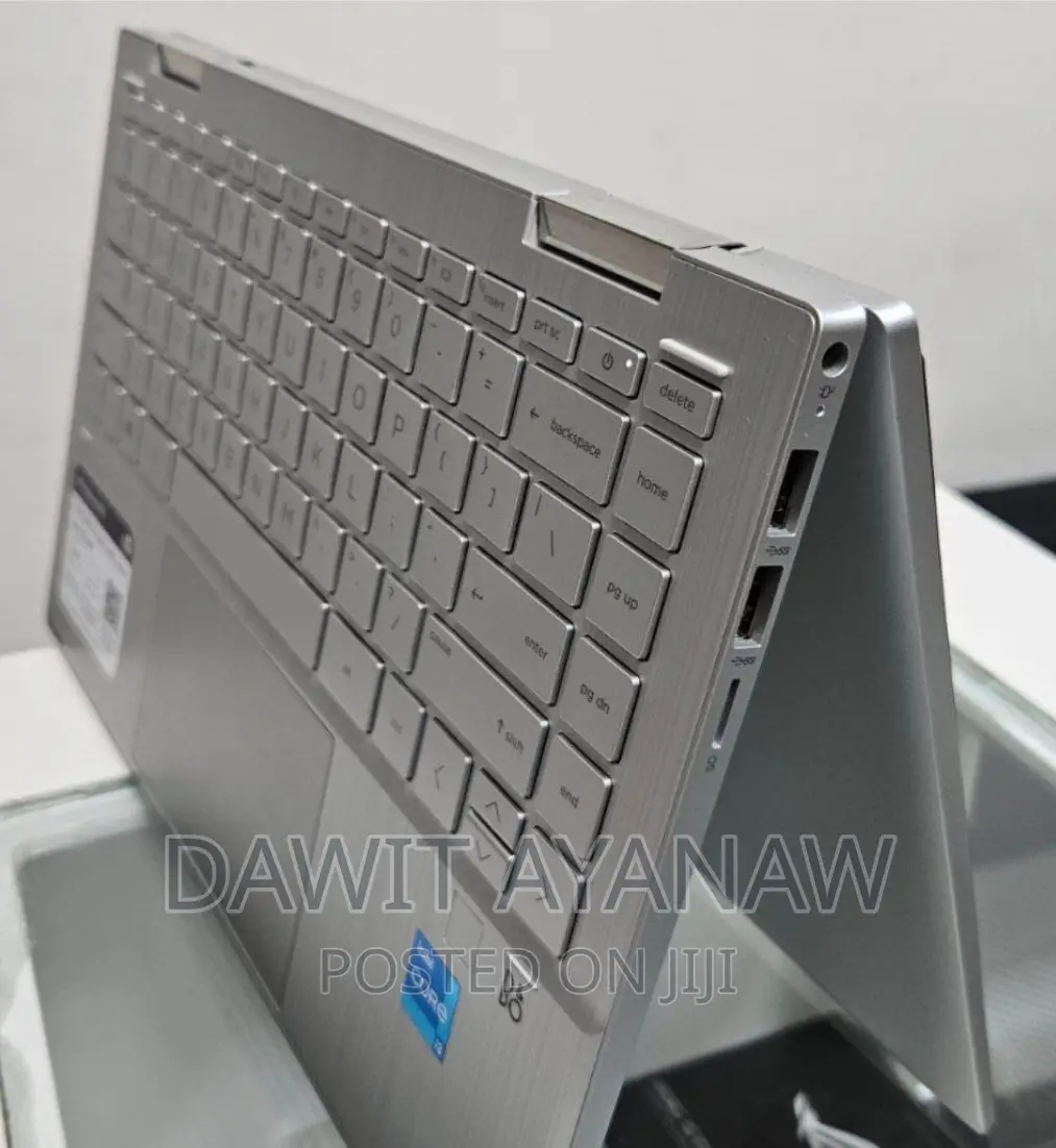 New Laptop HP Pavilion 14 8GB Intel Core I3 SSD 256GB