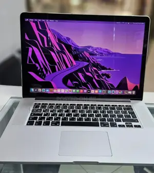 New Laptop Apple MacBook Pro 2015 16GB Intel Core i7 SSD 512GB