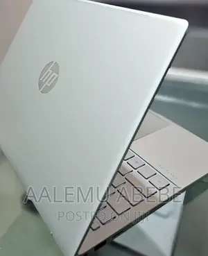New Laptop HP Pavilion 15 8GB Intel Core I5 SSD 512GB