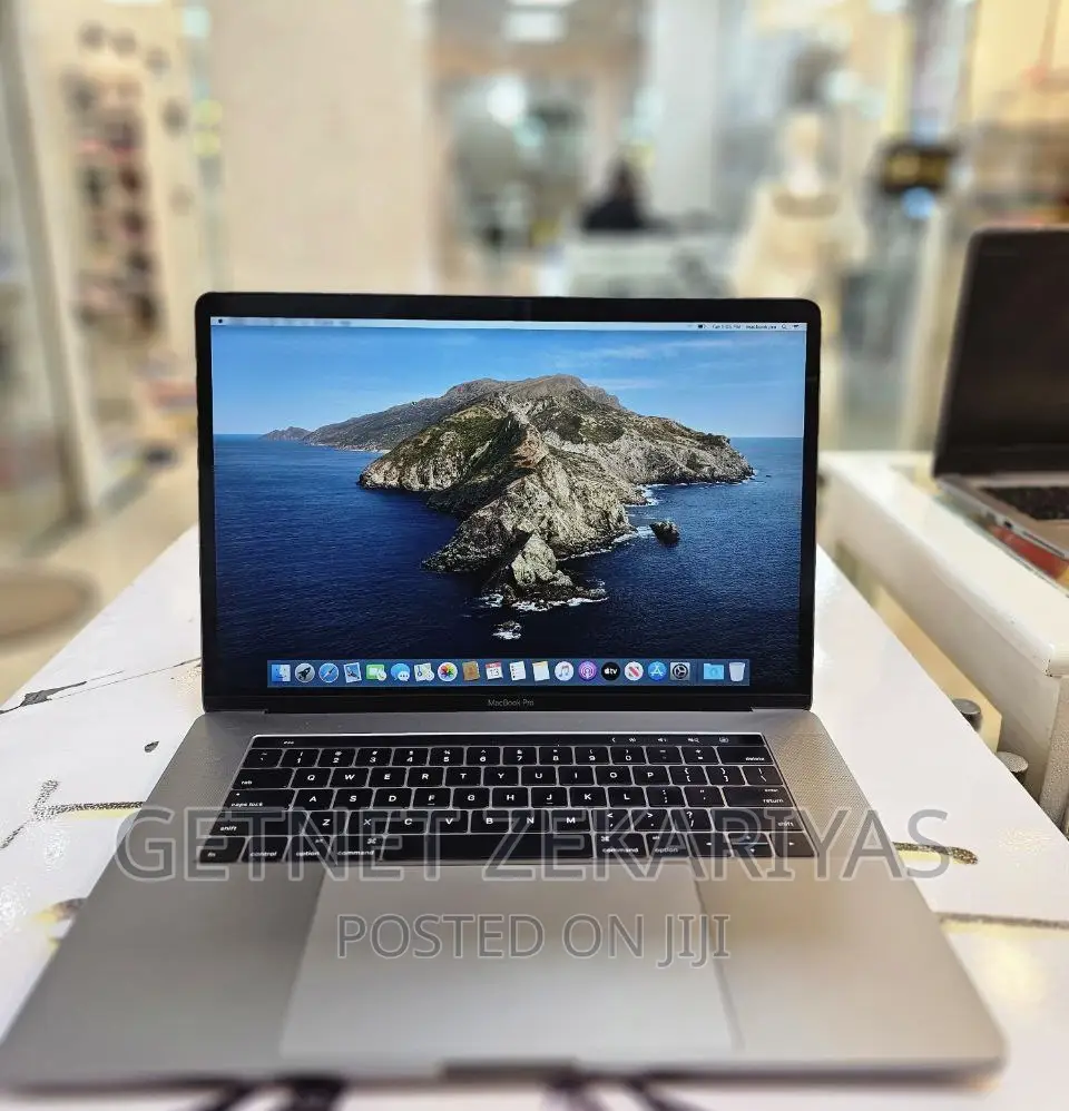 New Laptop Apple MacBook Pro 2016 16GB Intel Core I7 SSD 1T
