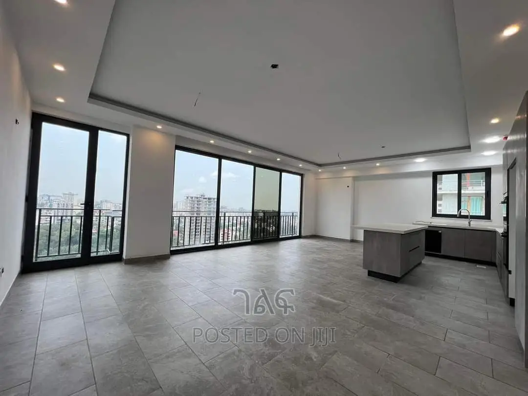 3bdrm Apartment in የሪልስቴት, Bole for sale