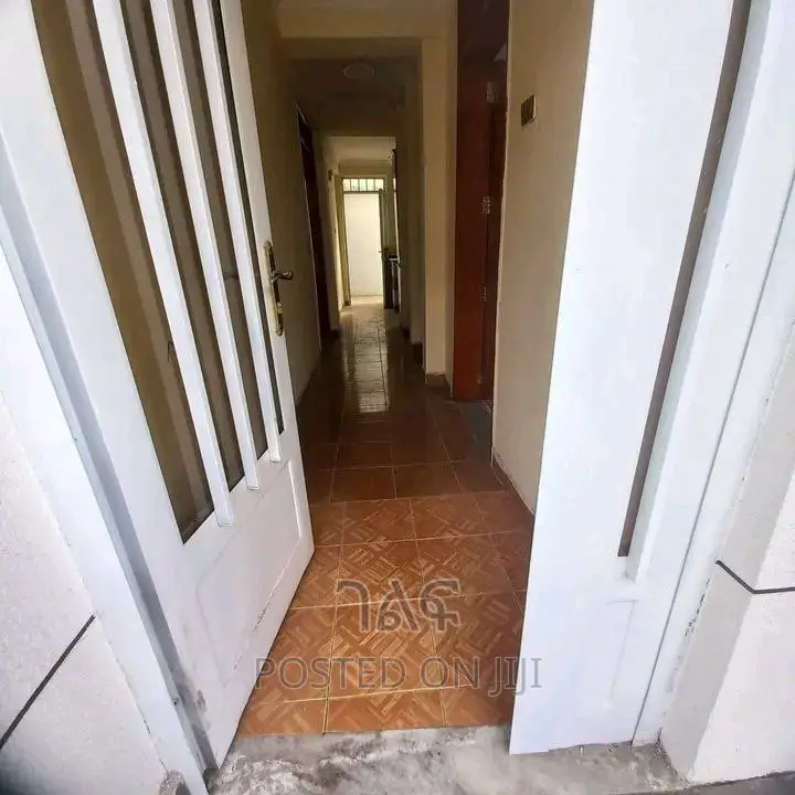 5bdrm House in ፊጋ 🏠 ለሽያጭ የቀረበ G+1, Bole for sale