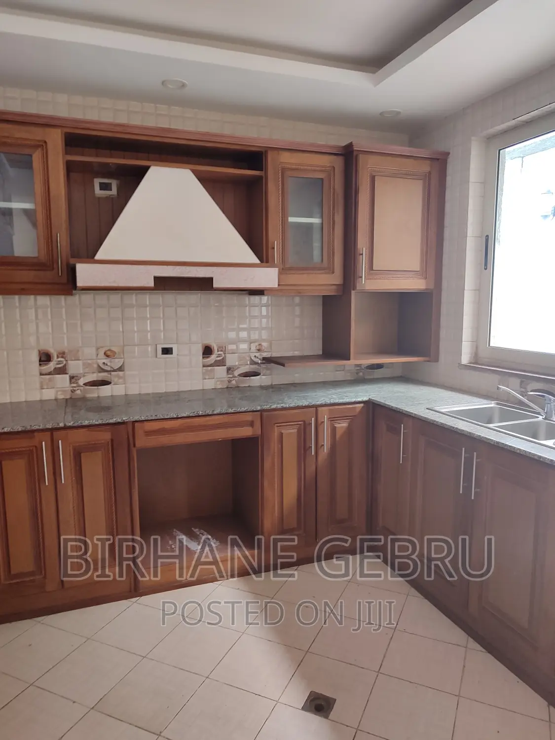 6bdrm House in House G+2, Bole for rent