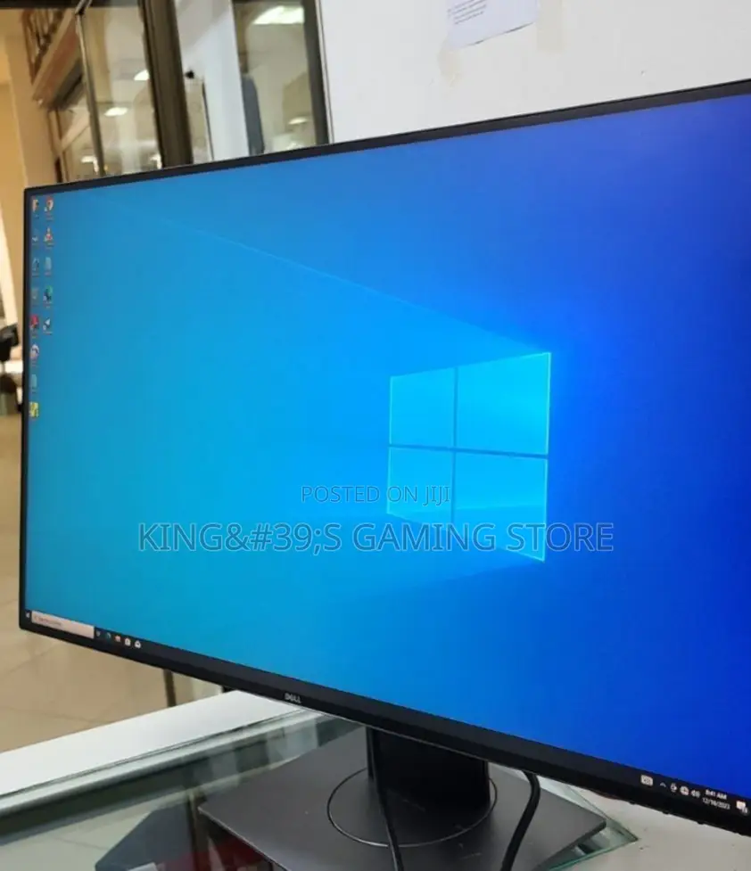 Dell Monitor Frameles Monitor Screen Size "24" Inch 1080