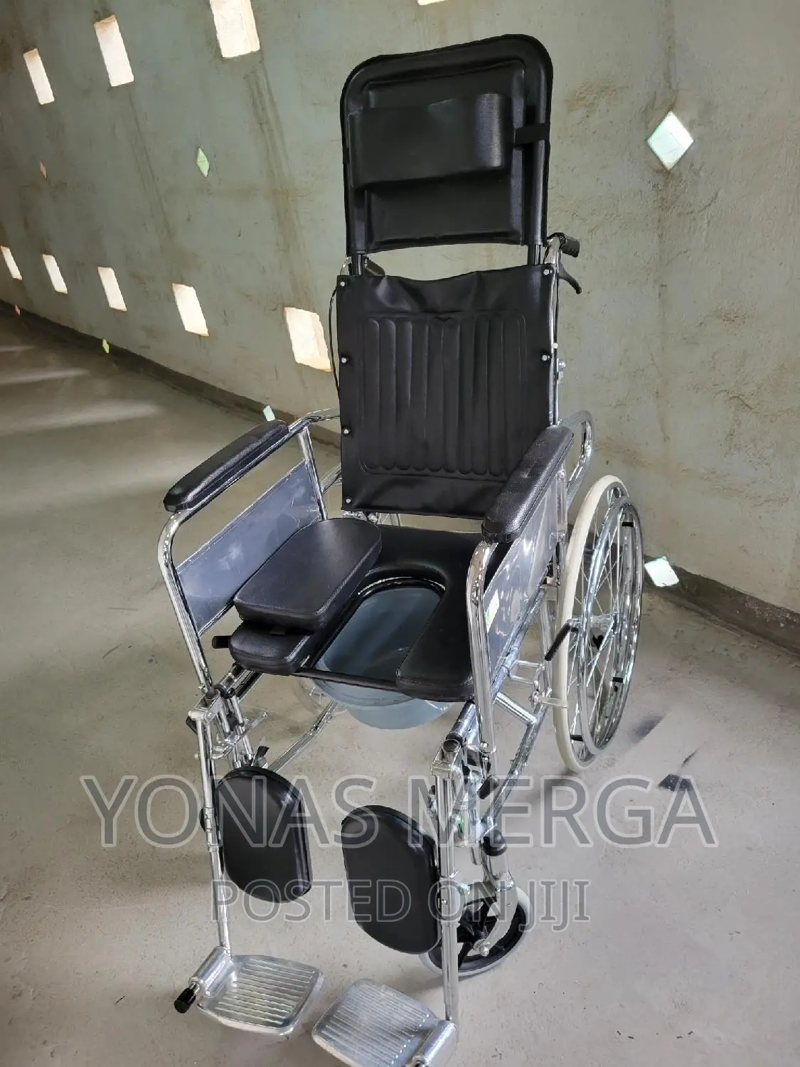 Bed/Toilet Wheelchair NIVOK High-Back Manual Wheelchair
