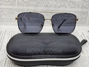 BURBERRY Shades for Her