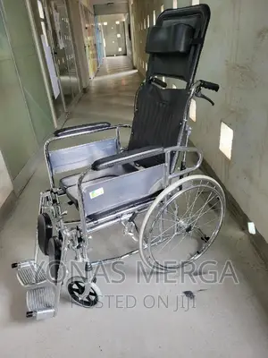 Toilet/Bed Wheelchair Brand:ZJDU
Reclining Manual Wheelchair