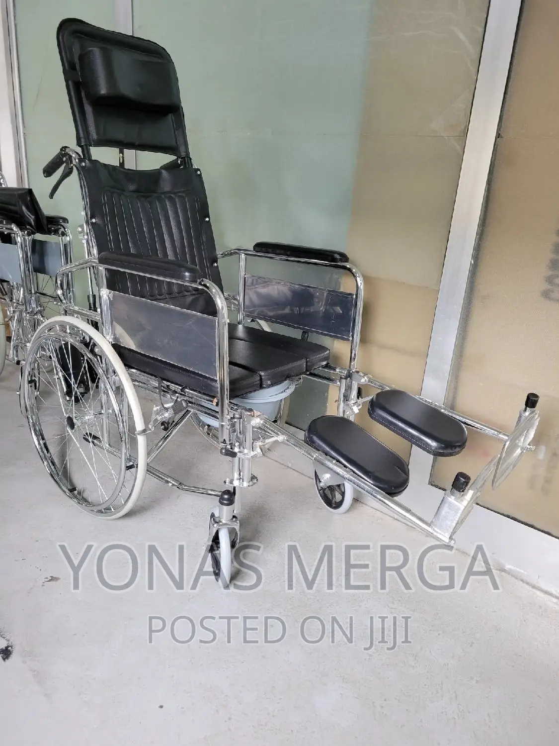 Toilet Medical Rehabilitation Chair, Wheelchair Brand:Kongwu