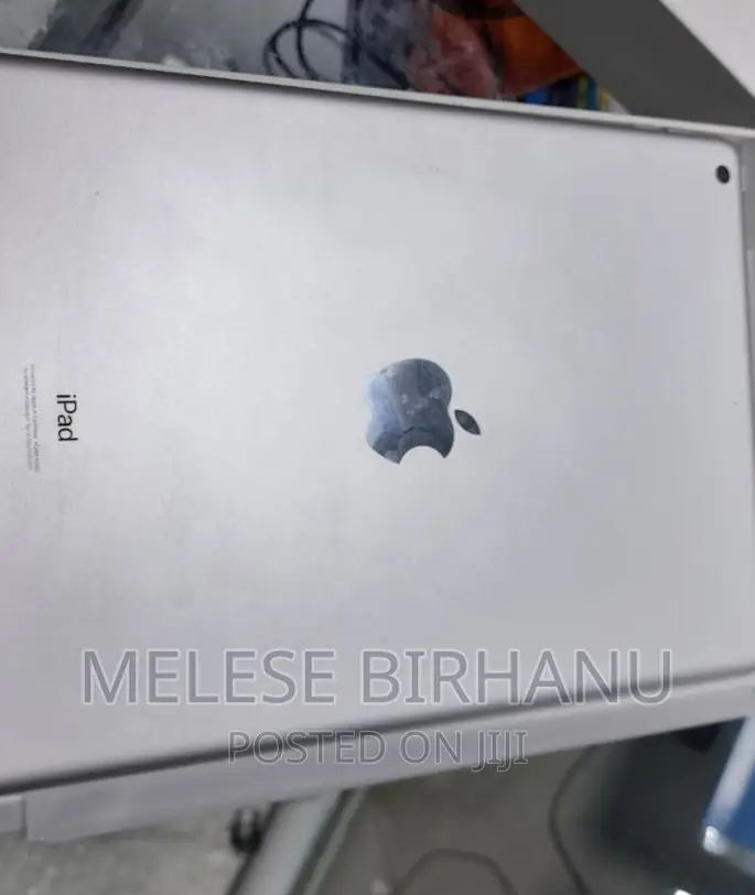 New Apple iPad 4 Wi-Fi 64 GB Silver