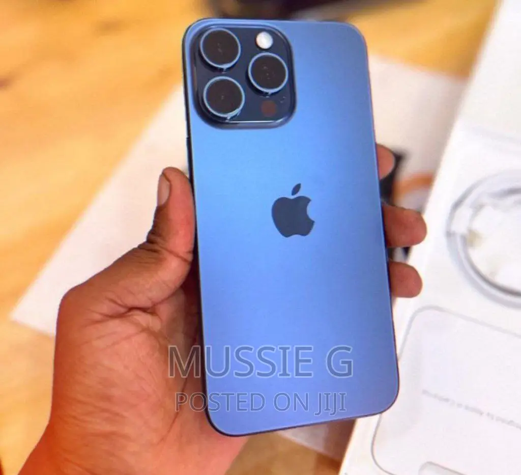 New Apple iPhone 15 Pro Max 256 GB Blue