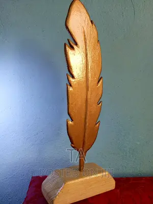 Office Sculpture Pen Holder
