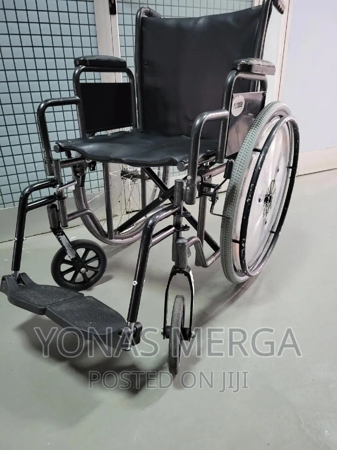 Used FSC01 Folding Wheelchair Lightweight Transit Wheelchair